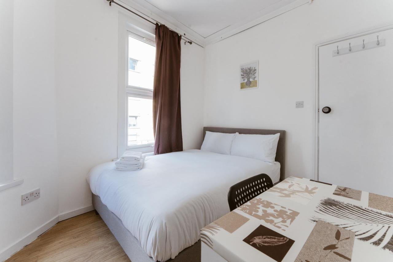 לונדון Mile End Double Rooms 27 Guest House מראה חיצוני תמונה